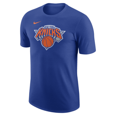 New York Knicks Essential Men's Nike NBA T-Shirt. Nike.com